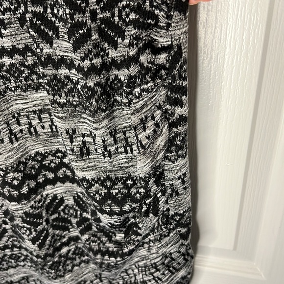 Rue21 Midi Dress black and gray design rouged side small - Picture 3 of 5